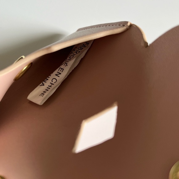 Women’s Riona Poppy Card Case Keychain - Picture 10 of 12